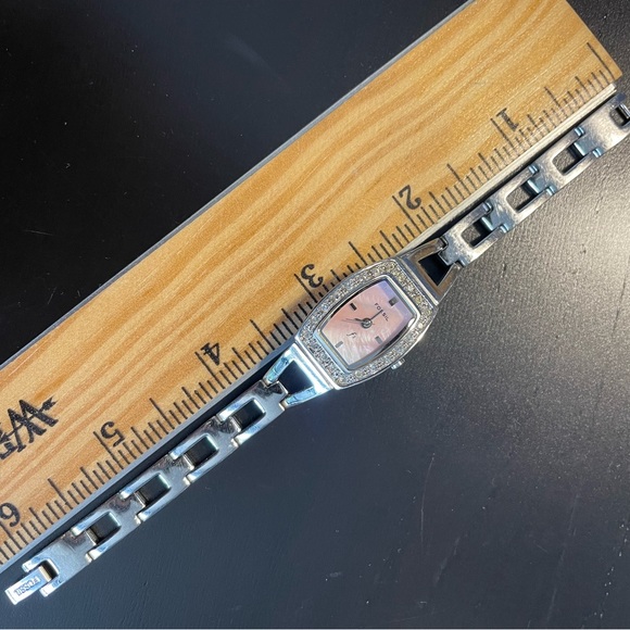 Fossil F2 ES-9722 Mother of Pearl Dial Quartz Watch - Picture 9 of 9